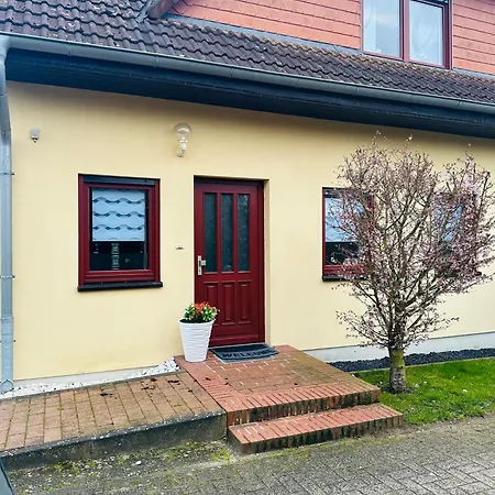 Zum Kaeutzchen 120qm 8 Personen 4 Schlafzimmer Apartment Nossentiner Huette