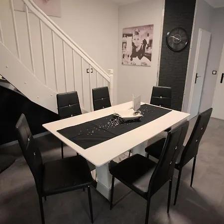 Apartment Zum Kaeutzchen 120qm 8 Personen 4 Schlafzimmer *