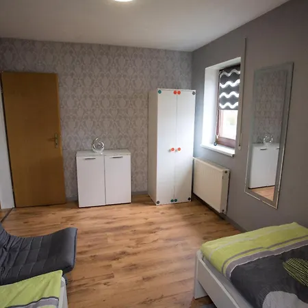 Zum Kaeutzchen 120qm 8 Personen 4 Schlafzimmer * Nossentiner Huette