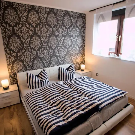 Zum Kaeutzchen 120qm 8 Personen 4 Schlafzimmer Nossentiner Huette