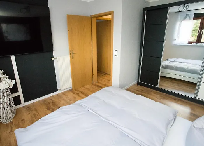 Zum Kaeutzchen 120qm 8 Personen 4 Schlafzimmer * Nossentiner Huette