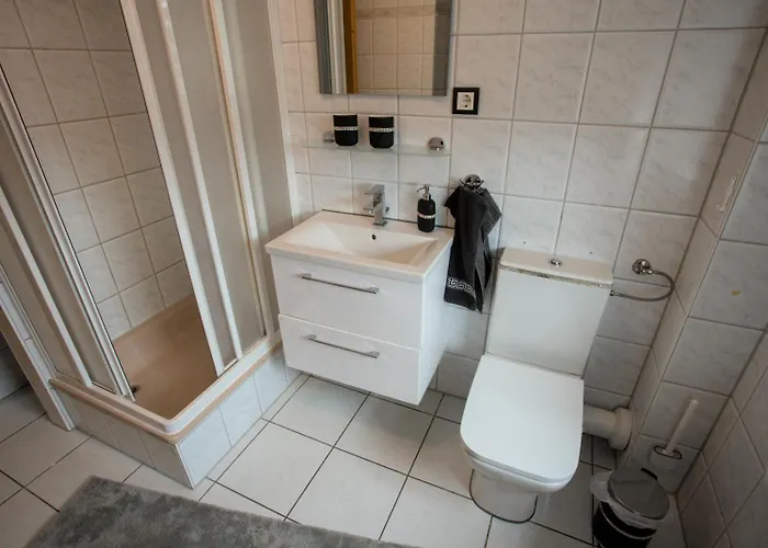 Zum Kaeutzchen 120qm 8 Personen 4 Schlafzimmer Lejlighed Nossentiner Huette
