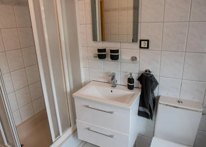 Lejlighed Zum Kaeutzchen 120qm 8 Personen 4 Schlafzimmer *